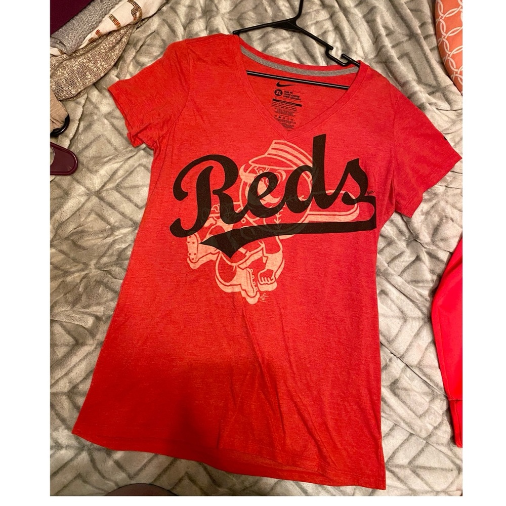 Reds Nike slim fit XL tee